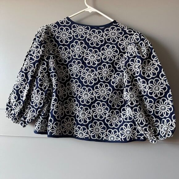 Anthropologie Maeve Navy Floral Embroidered Shrug Bolero Sweater Jacket One Size - Picture 2 of 11